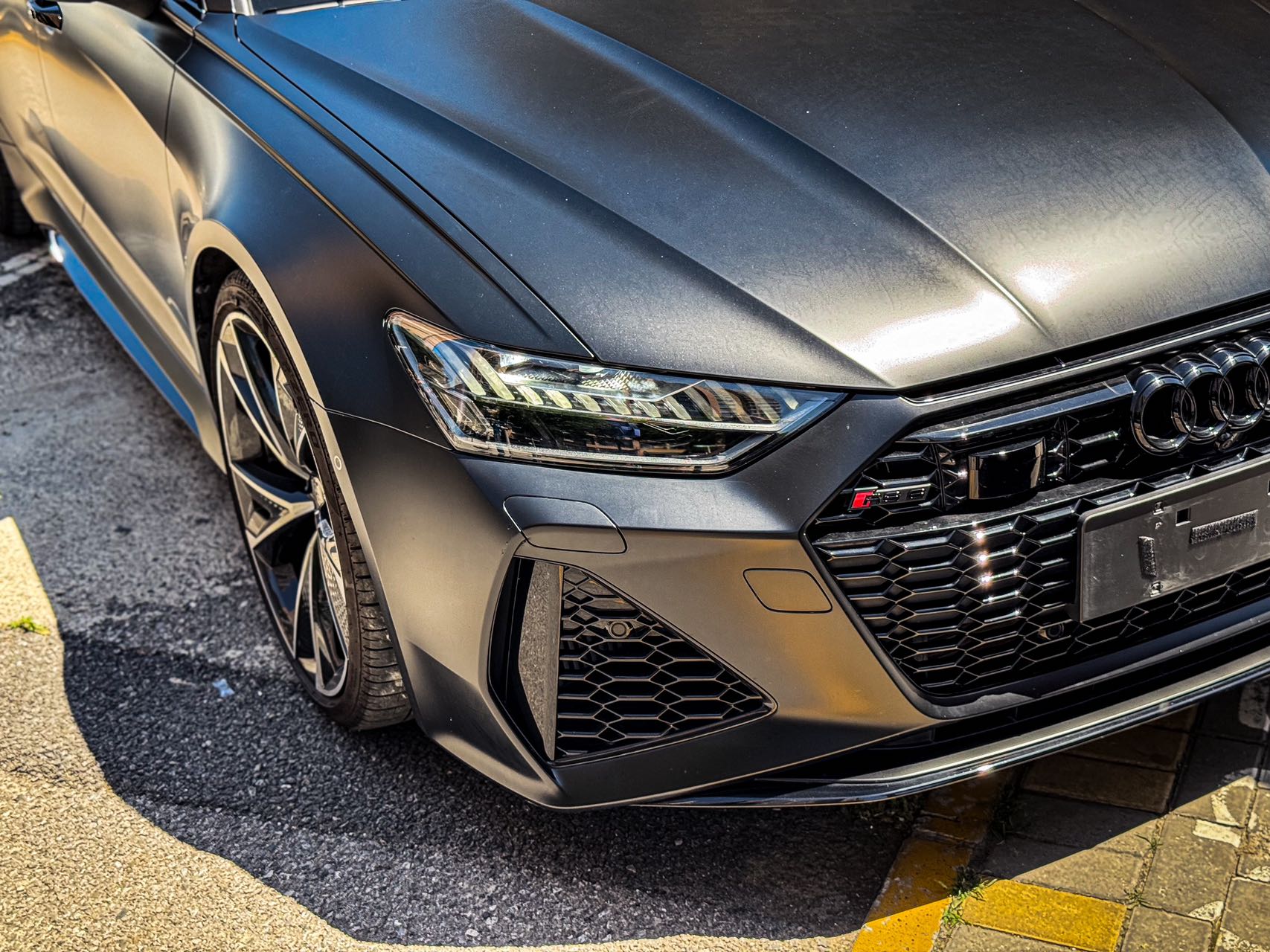 25款 Audi RS6 Avant Performance 4