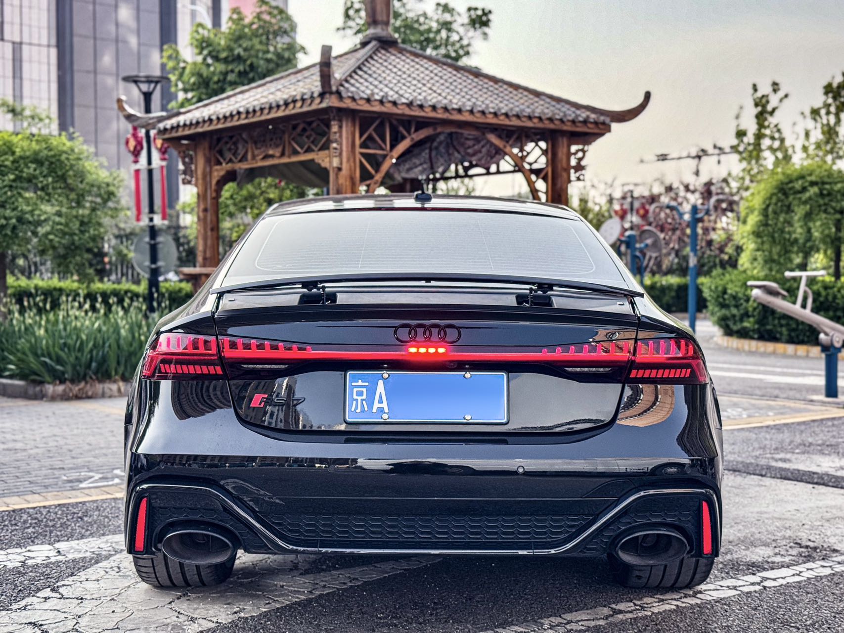 25款 Audi RS7 Performance 5