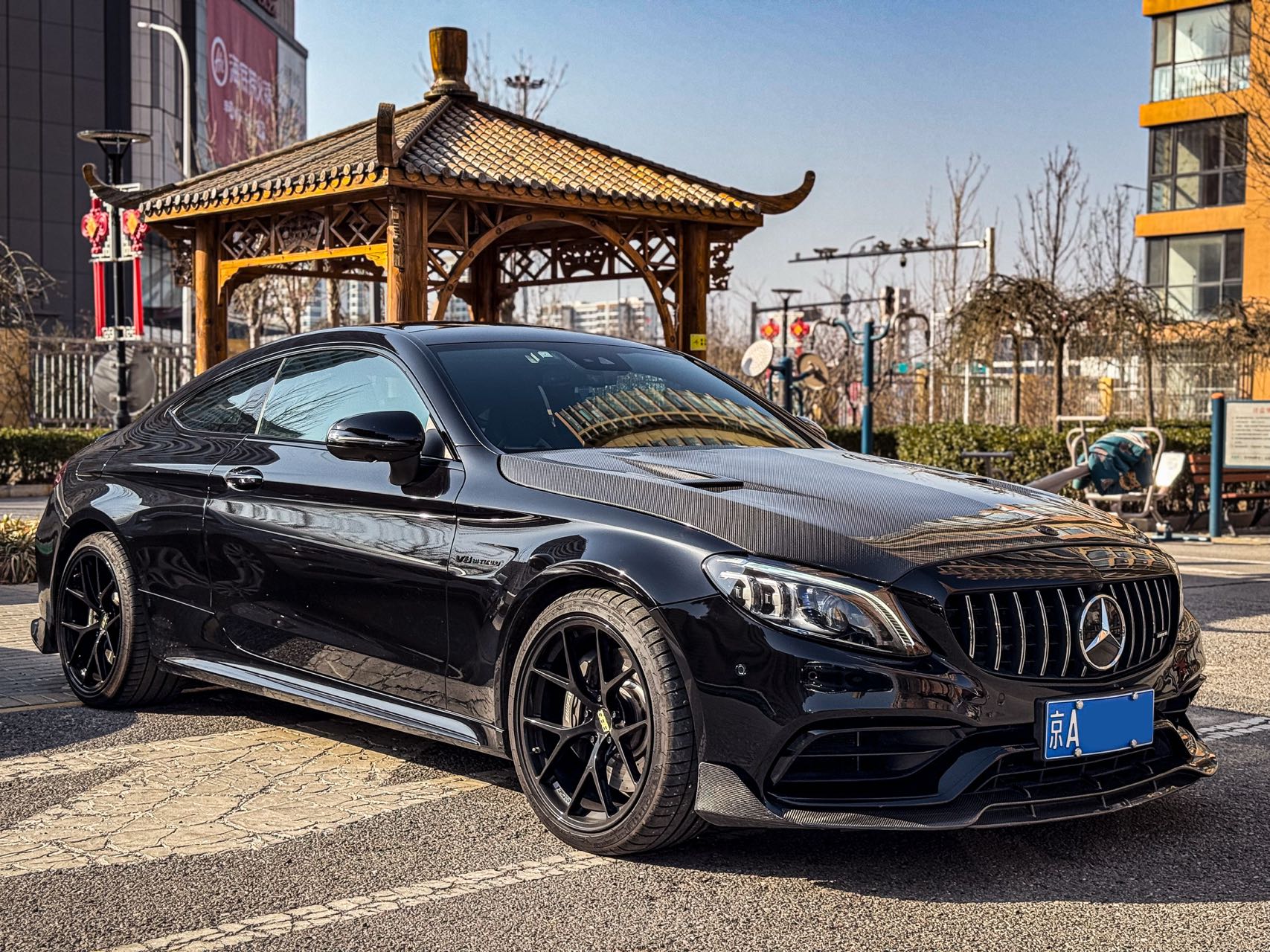 奔驰 AMG C63 S V8 2