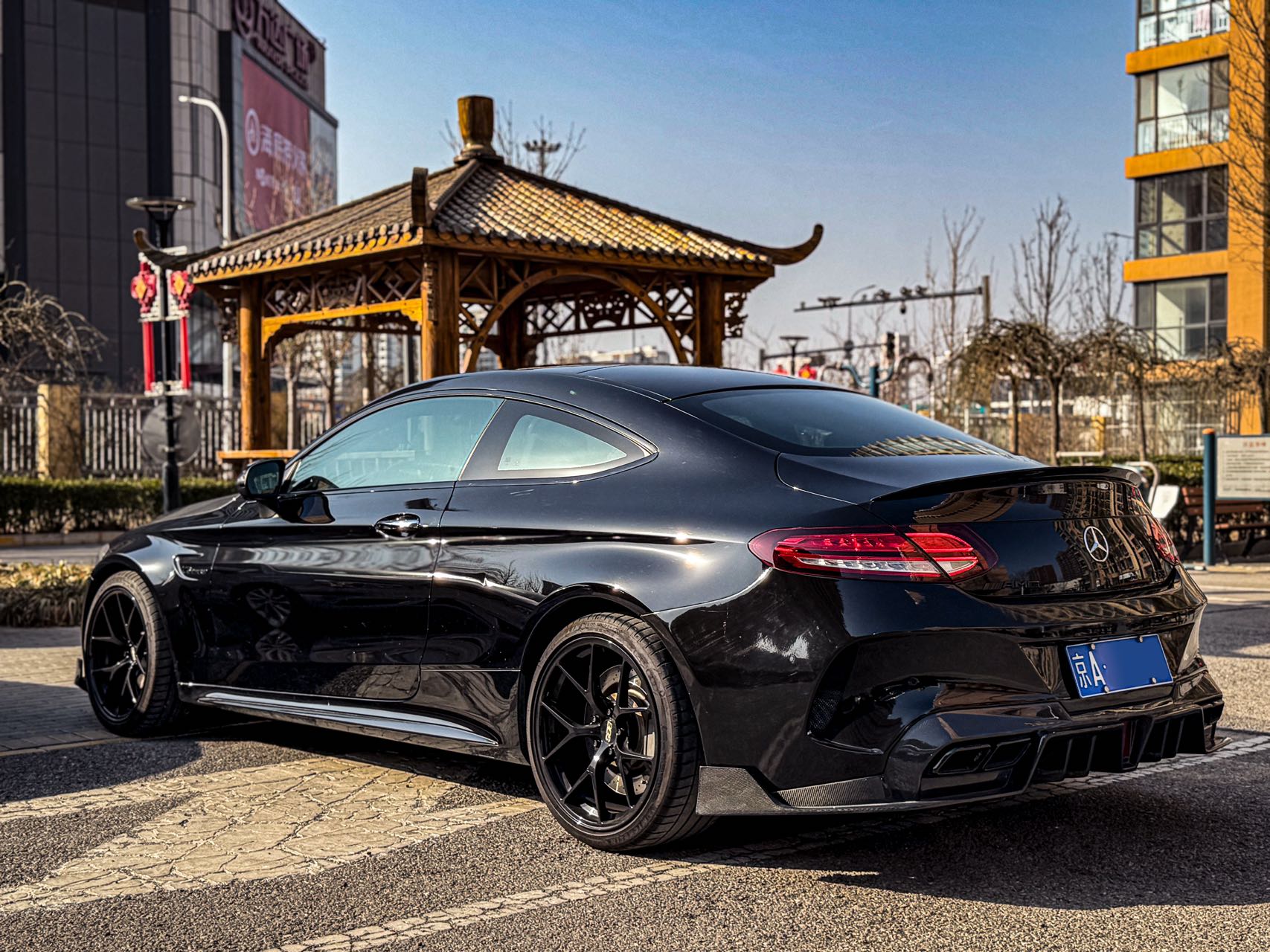 奔驰 AMG C63 S V8 3