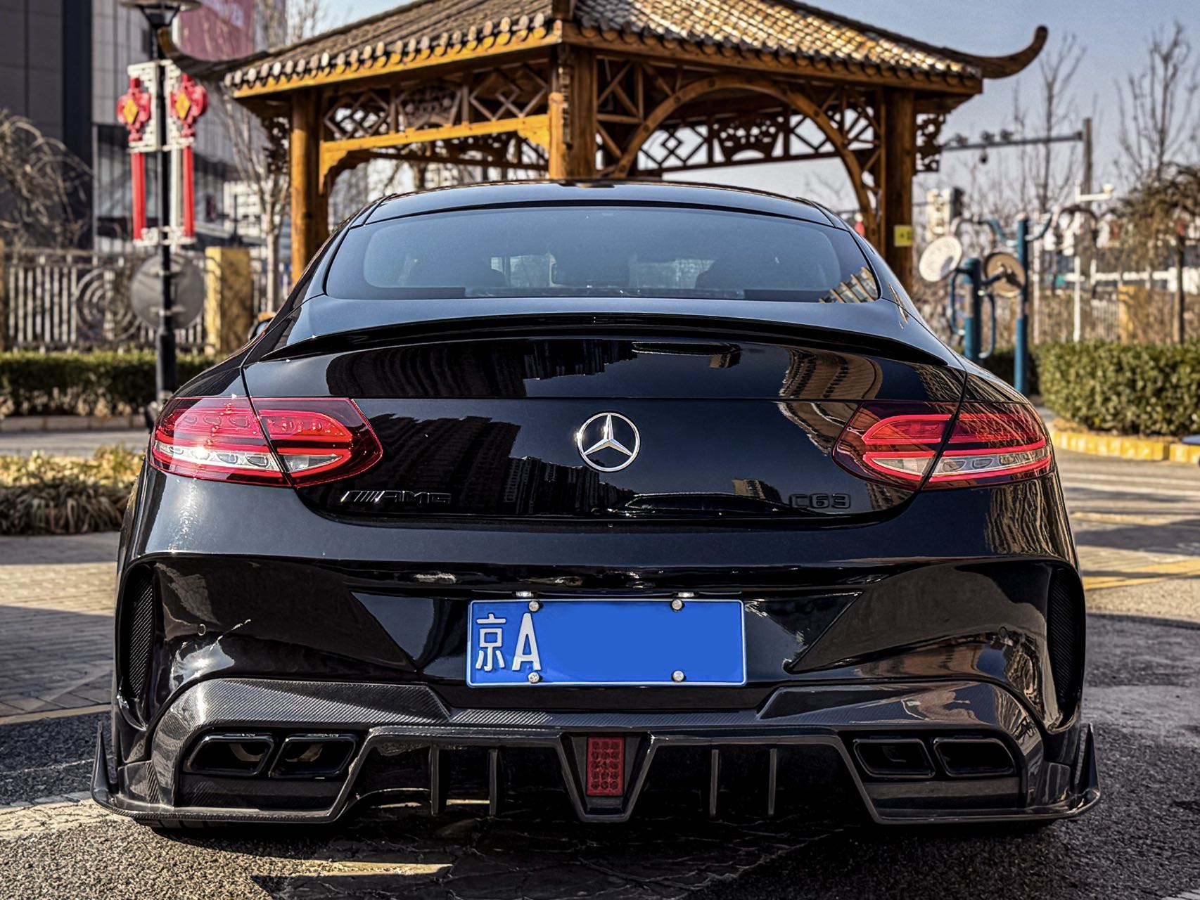 奔驰 AMG C63 S V8 5