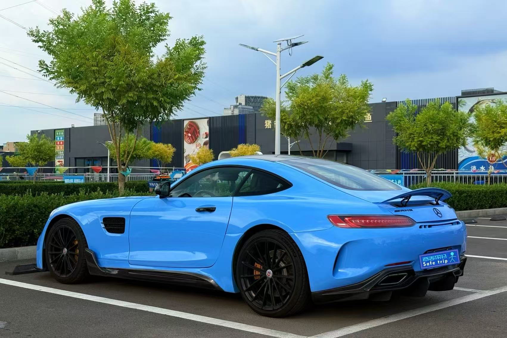 Mercedes-AMG GT S 4