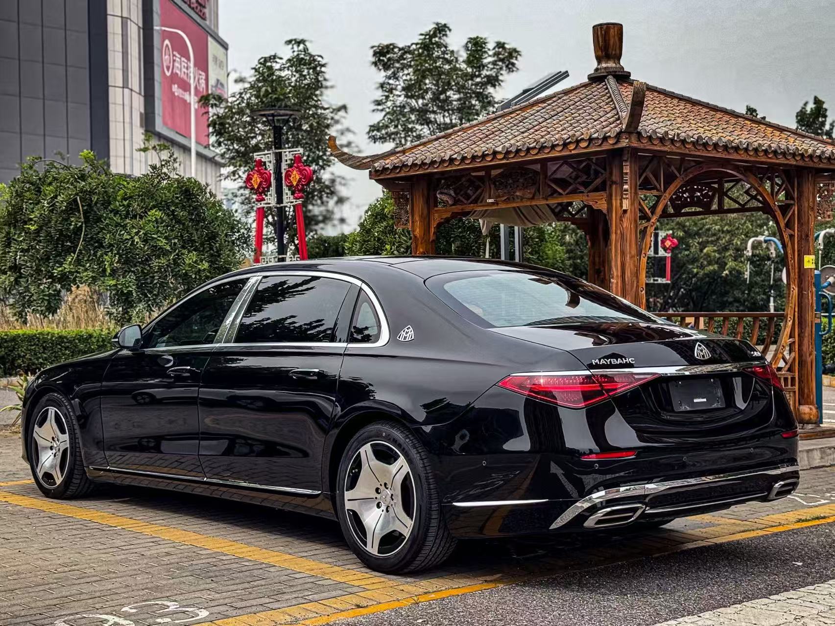 迈巴赫 S480 3