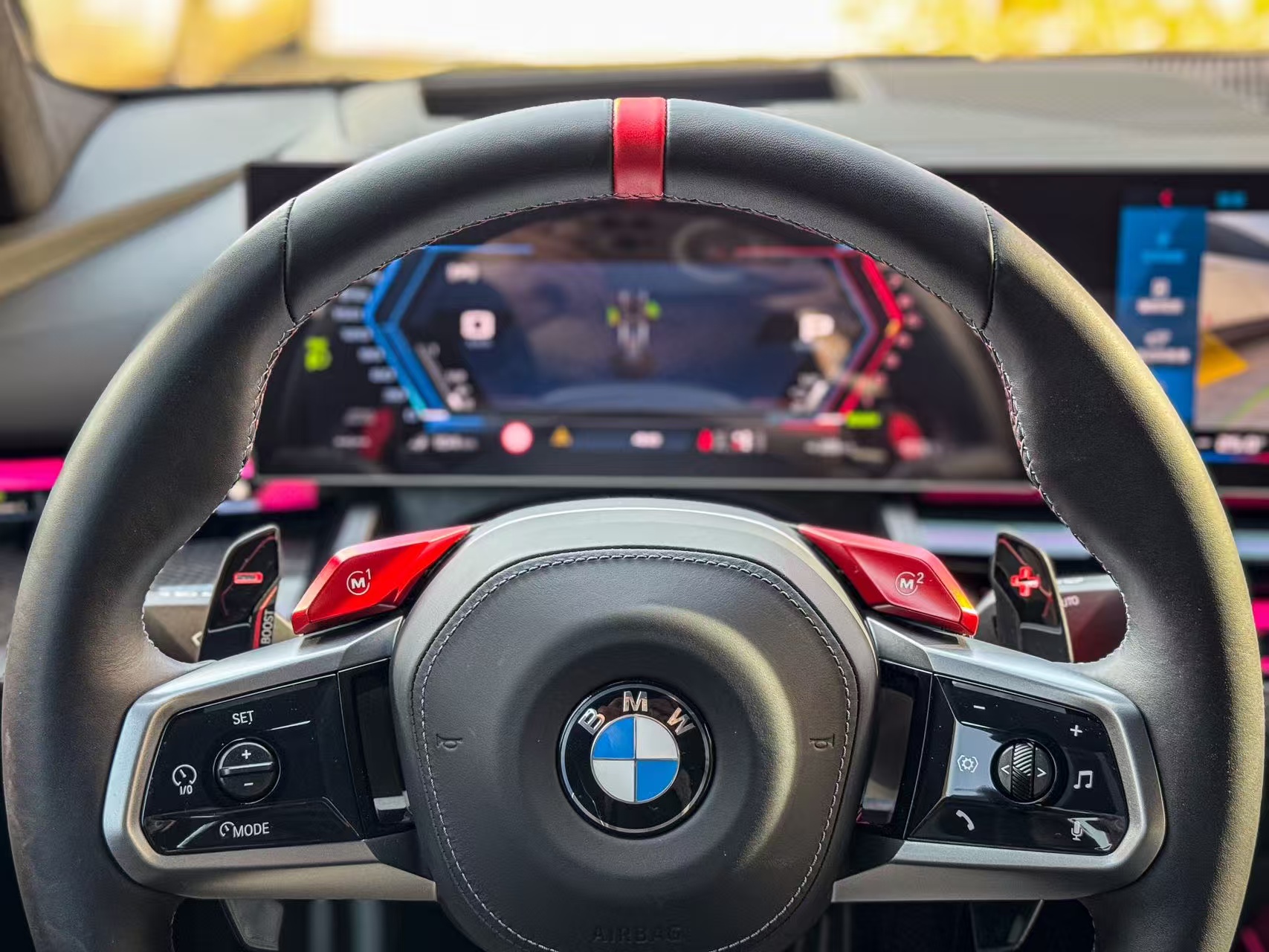 2025 BMW M5 Plug-in Hybrid 11
