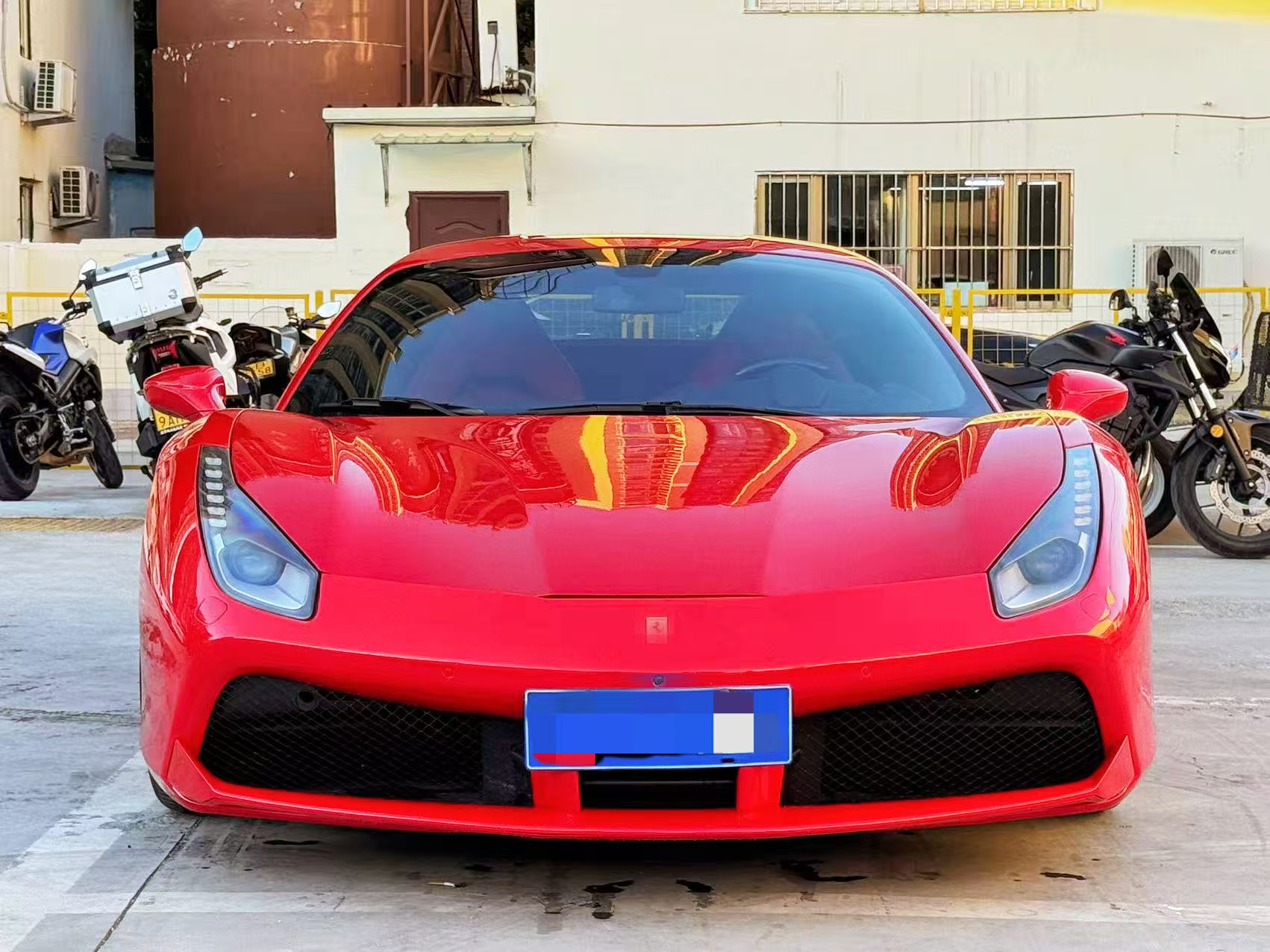 法拉利 488 GTB 3