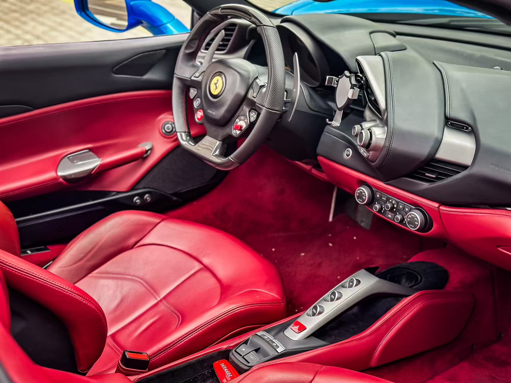法拉利 488 Spider 10