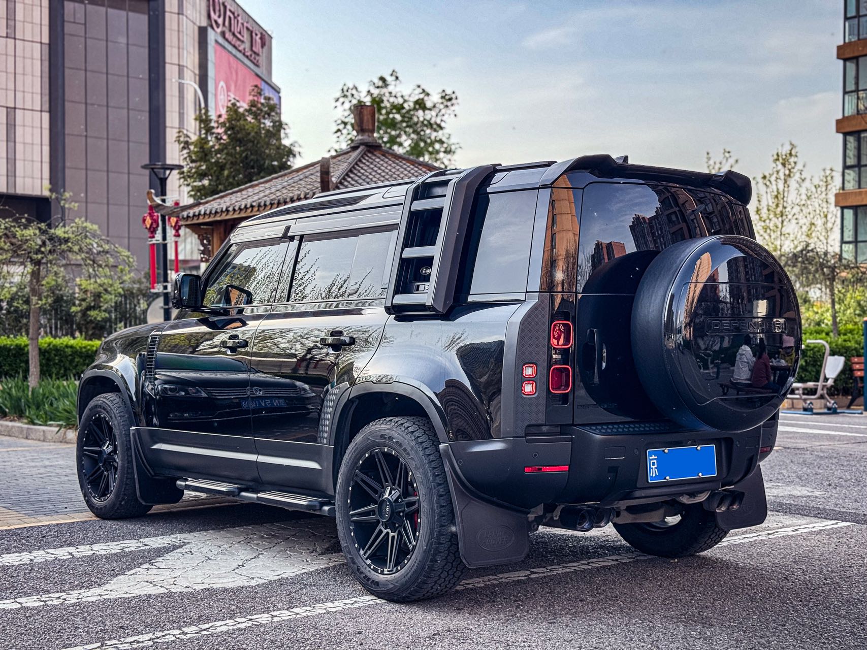 2022 Land Rover Defender 110 3