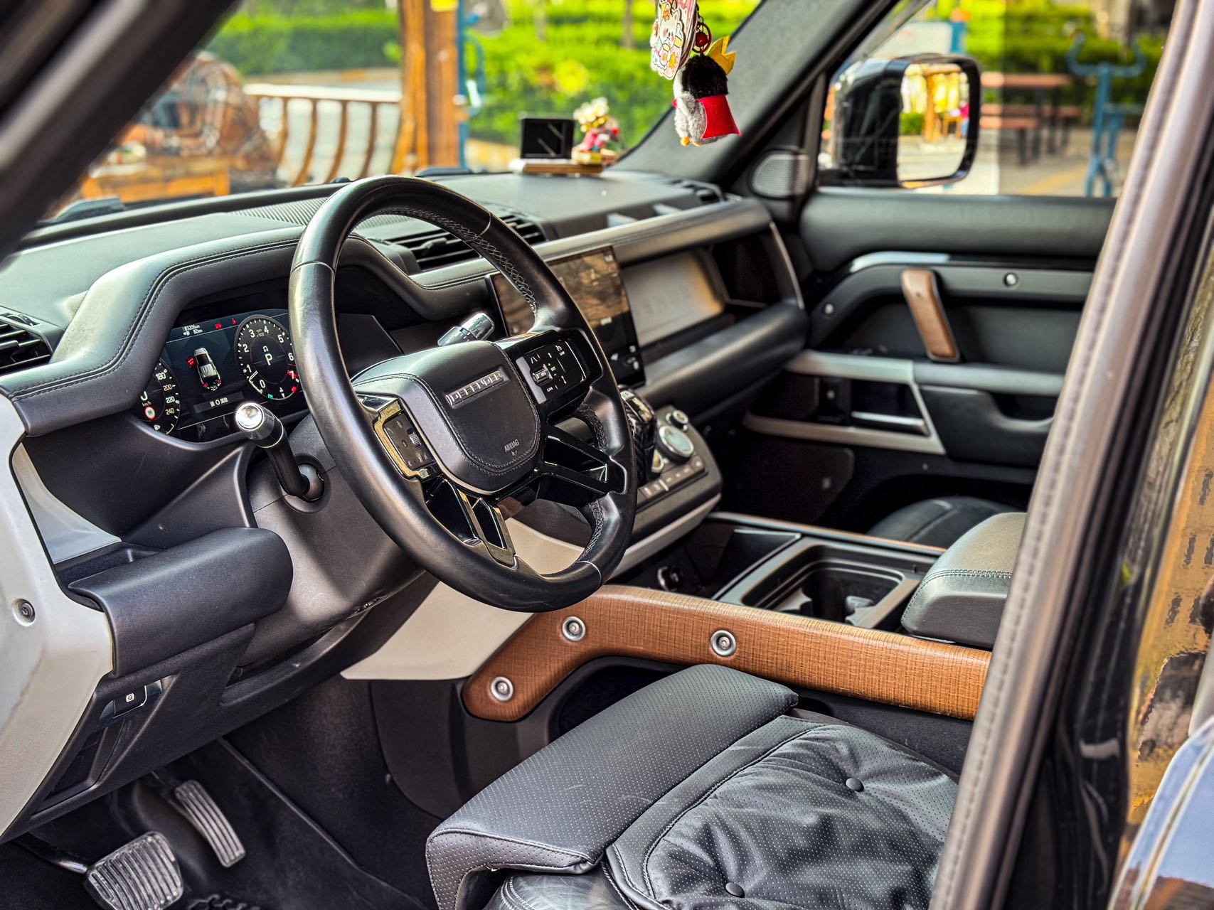 2022 Land Rover Defender 110 5