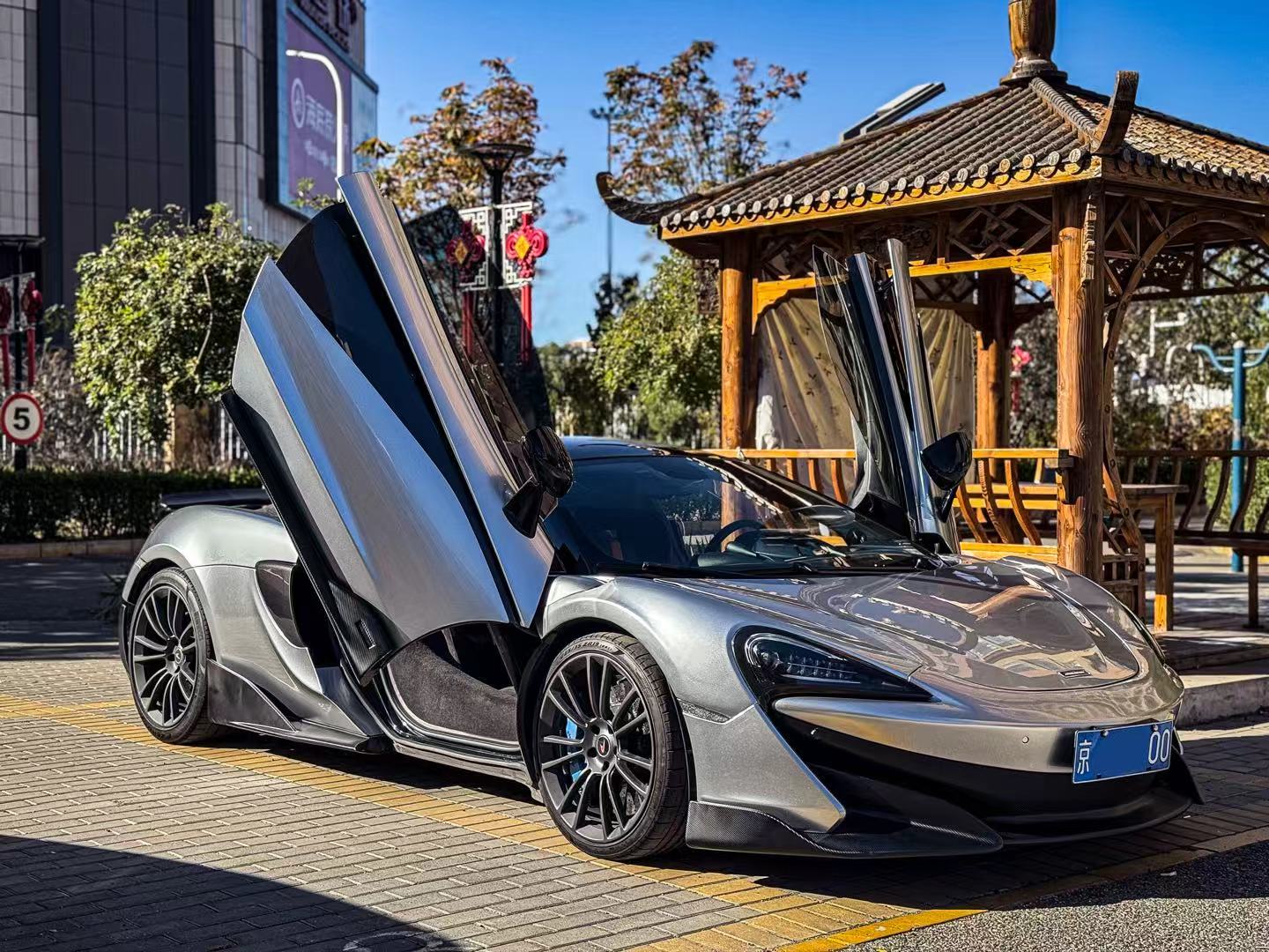 McLaren 600LT 3