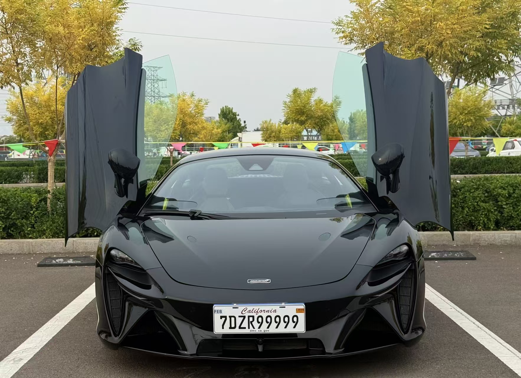 McLaren Artura 3