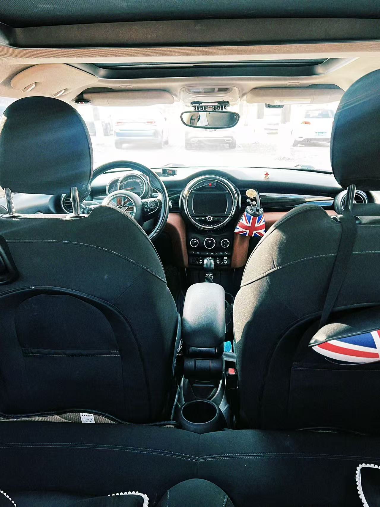 MINI Cooper 10