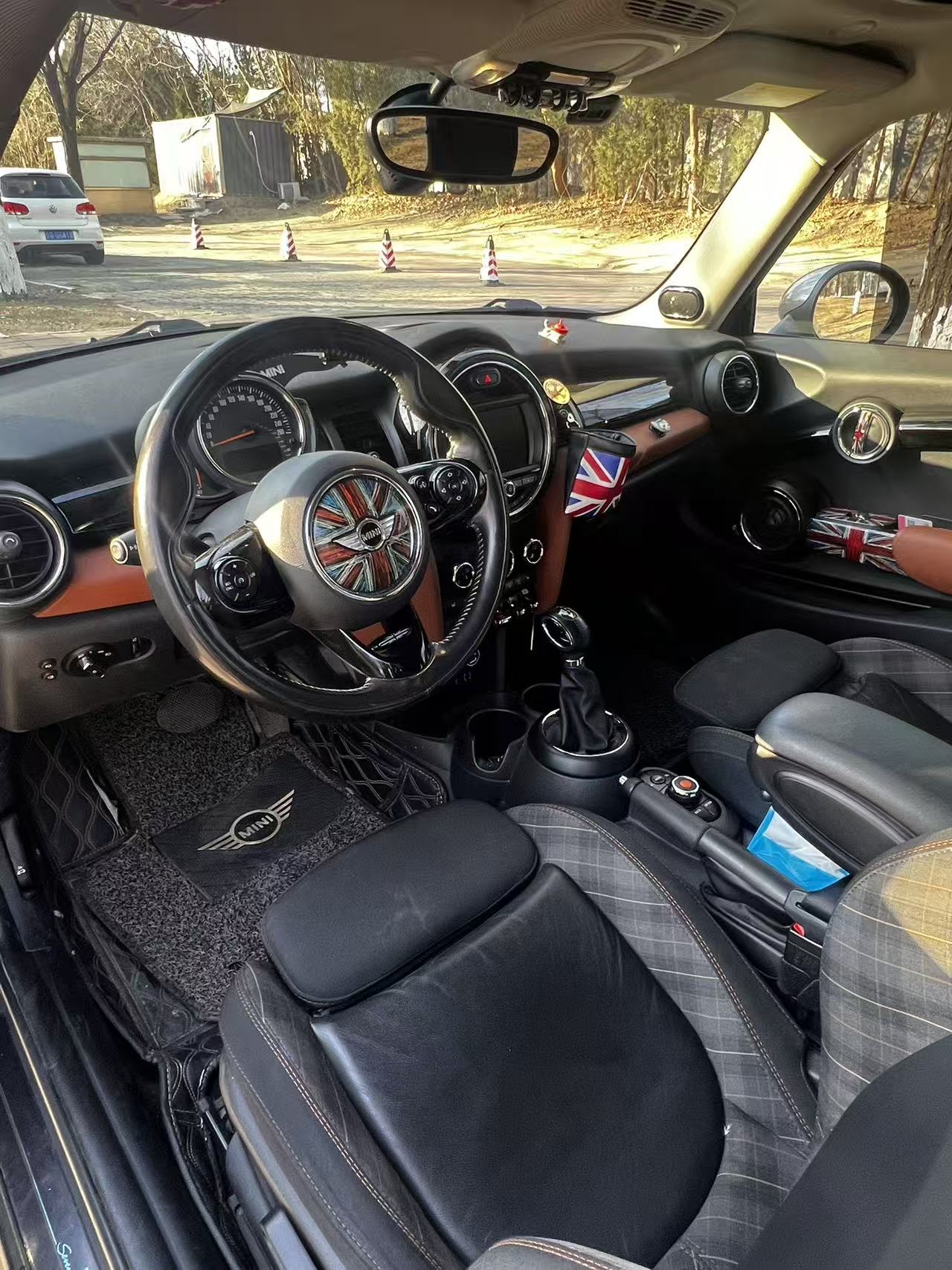 MINI Cooper 8