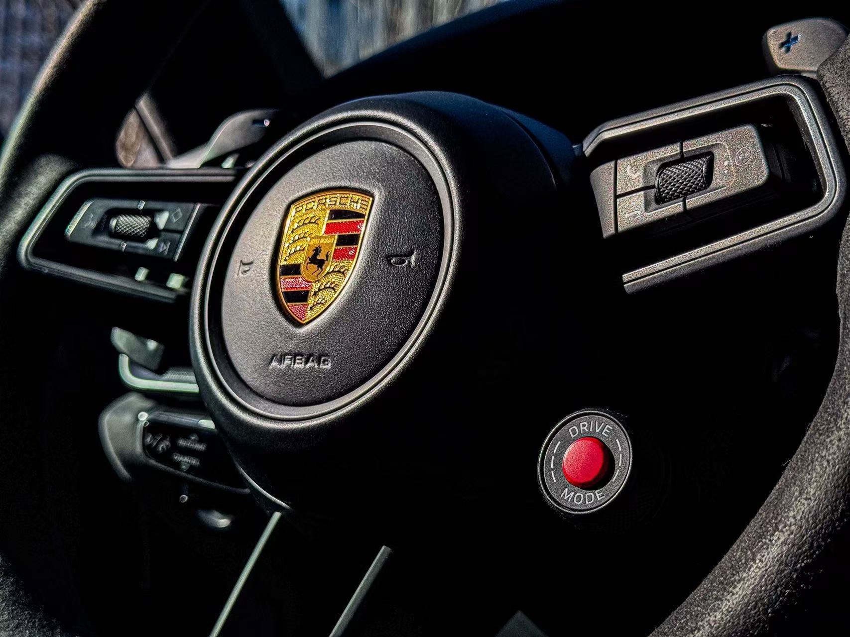 Porsche 911 GT3 (992.1) 12
