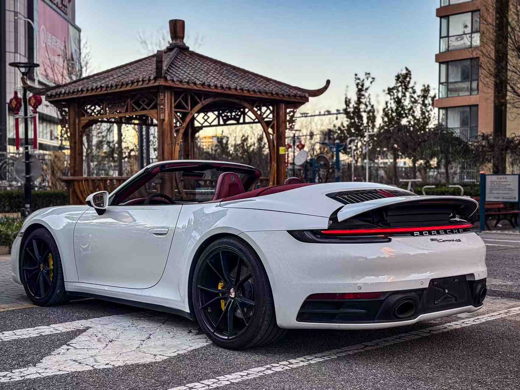 Porsche 911 Carrera Cabriolet (992.1) 5
