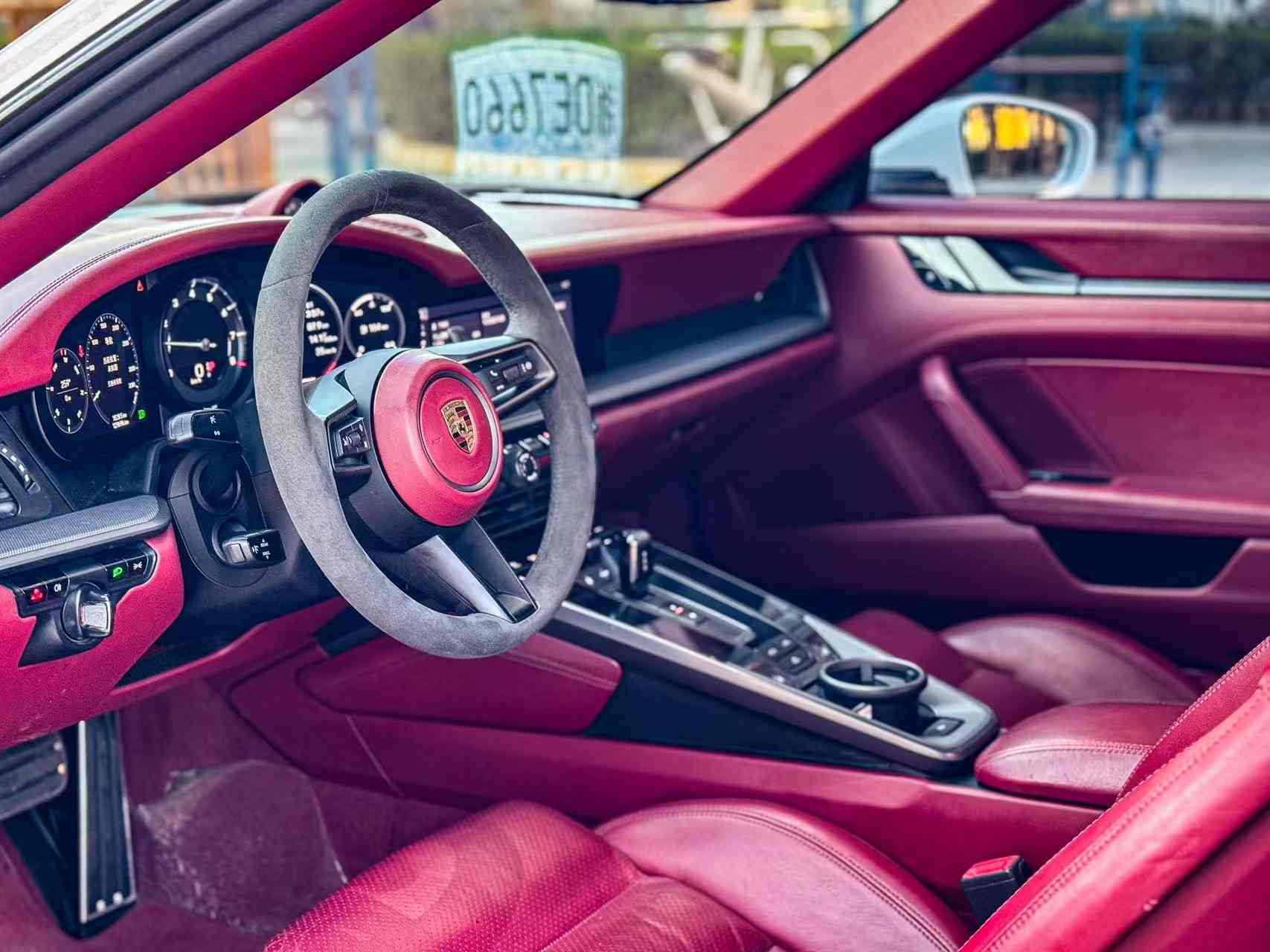 Porsche 911 Carrera Cabriolet (992.1) 7
