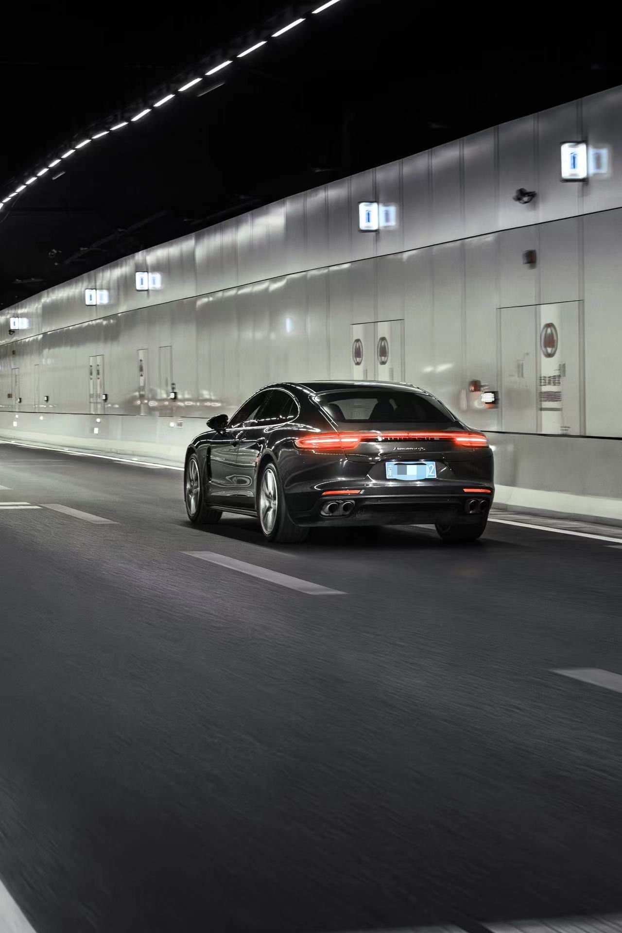 保时捷 Panamera 4S 7