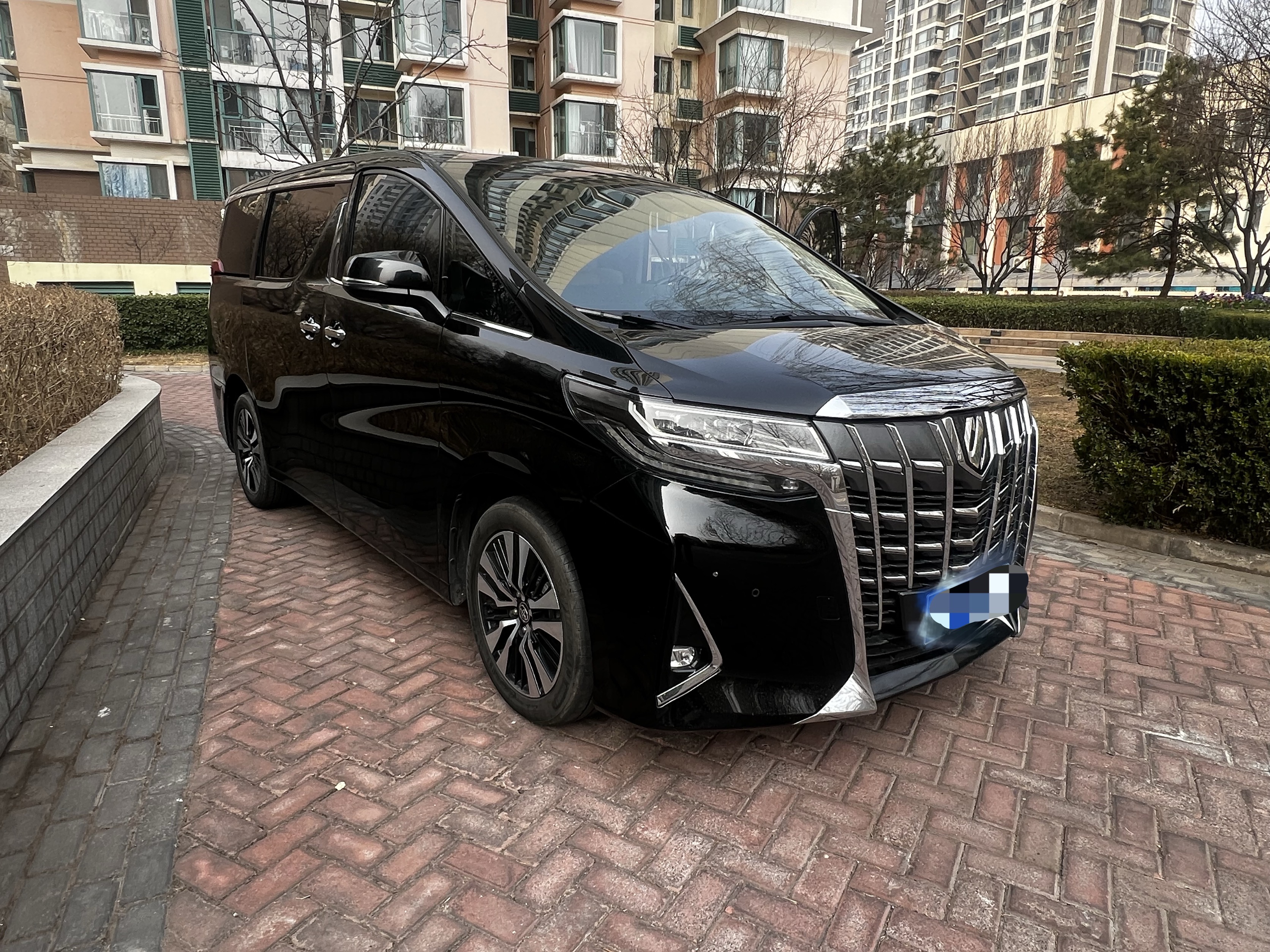 Toyota Alphard 3.5L 2