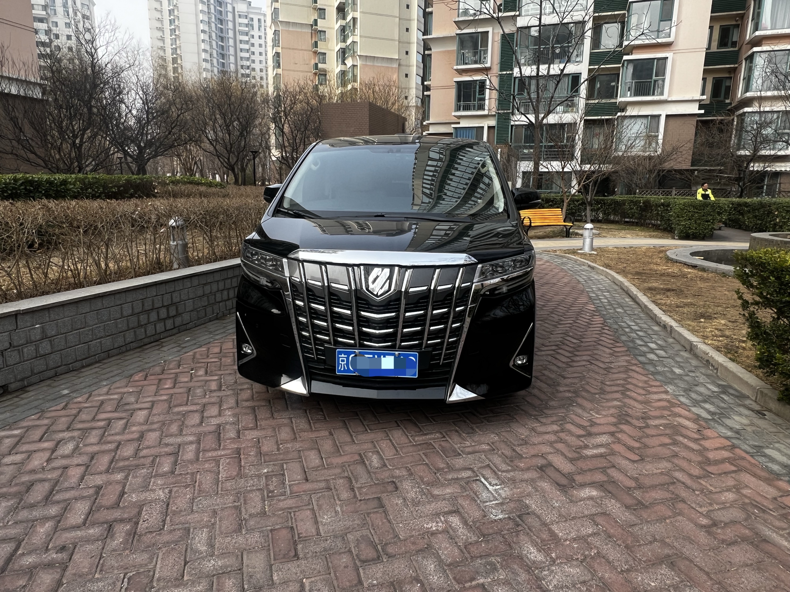 Toyota Alphard 3.5L 4