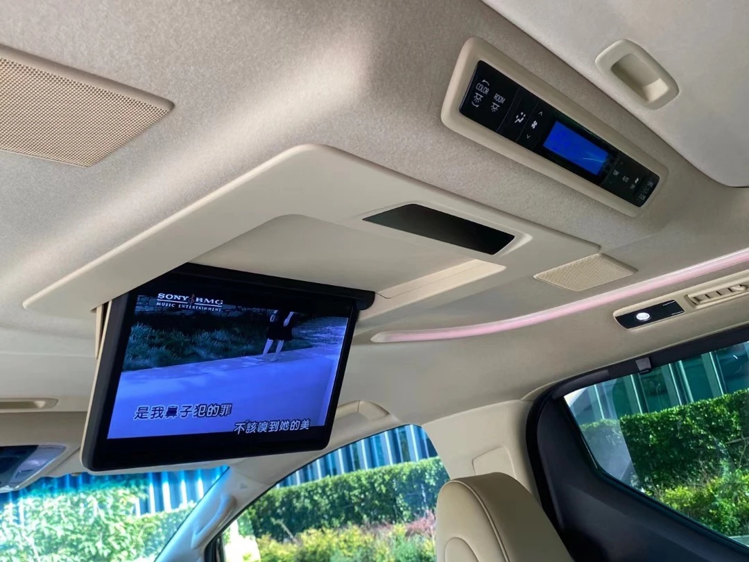 Toyota Alphard 3.5L 9